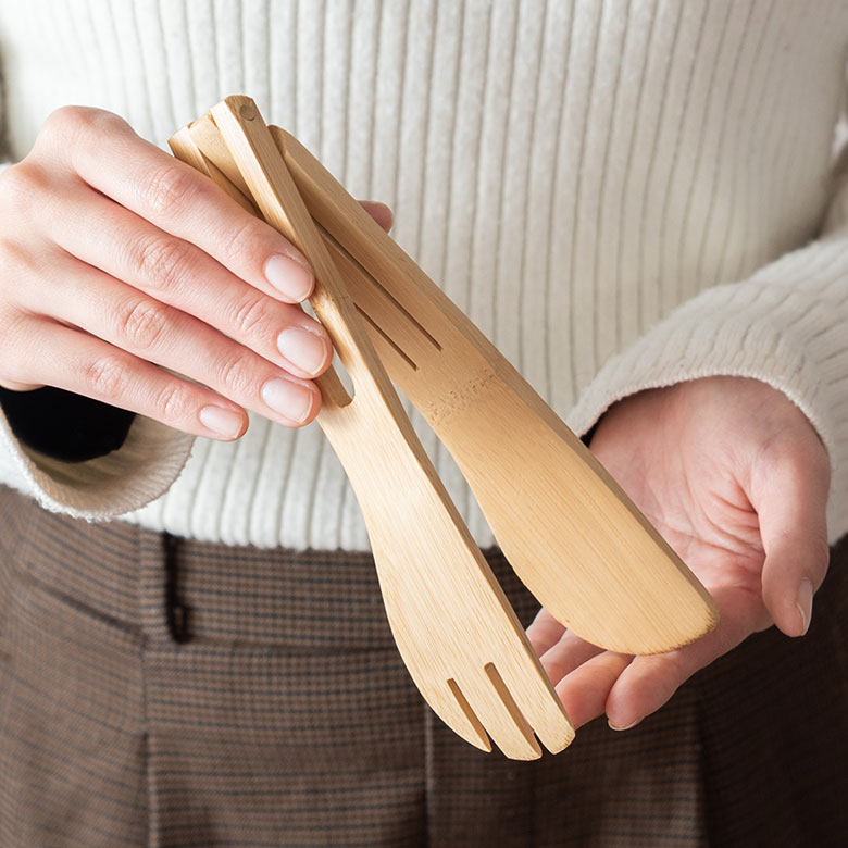 手に持つとこのくらいの大きさ