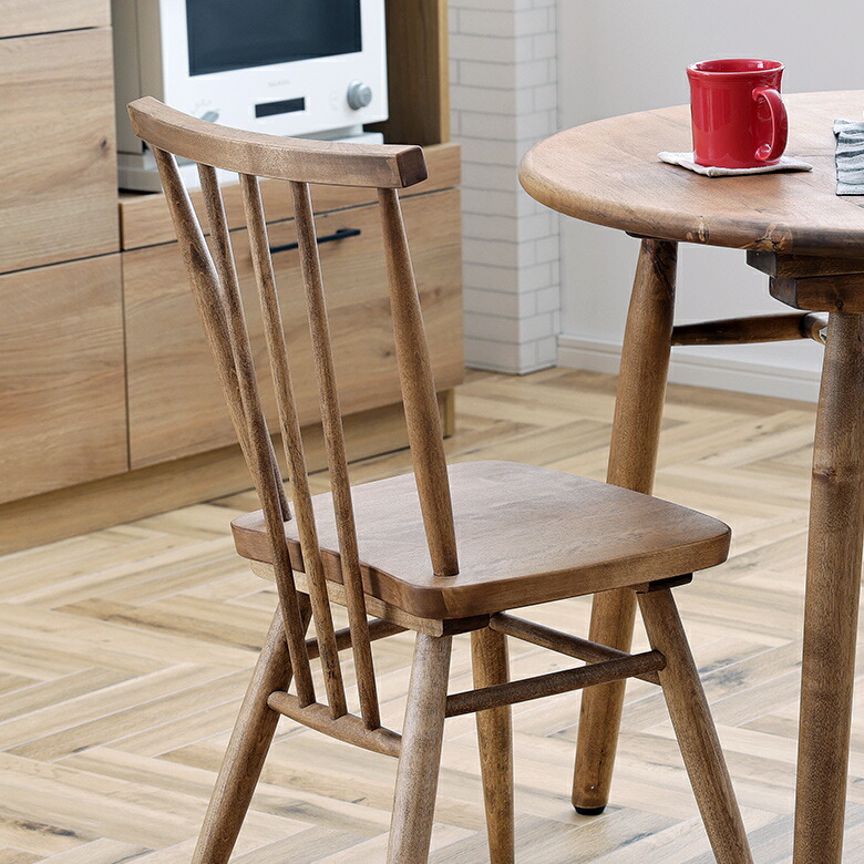 解放感のあるスポークデザインで、後ろから見ても豊かな表情