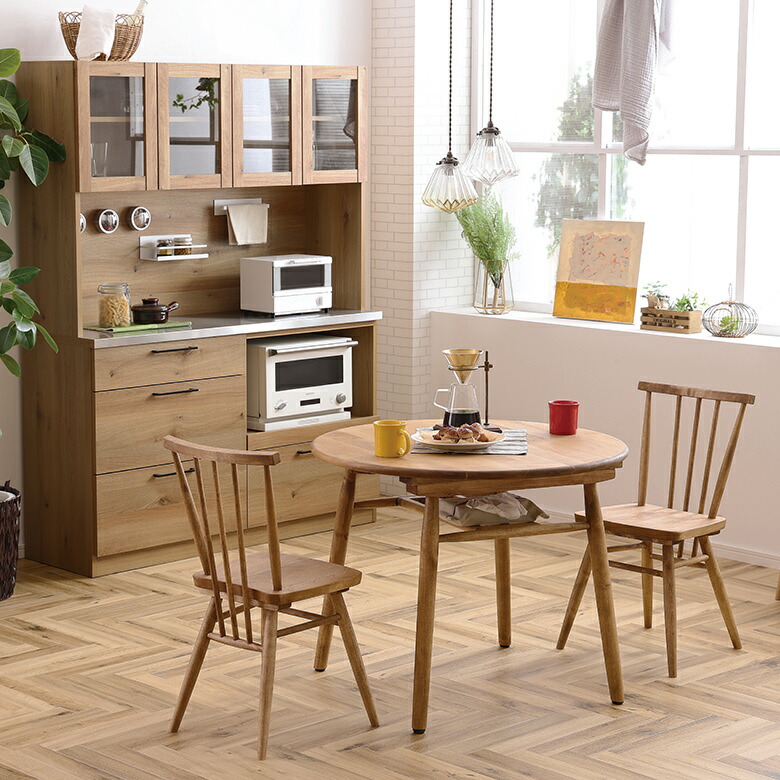 優しく温かな、木の素材感を感じる家具 バーチ材のダイニングチェア アネモネチェア