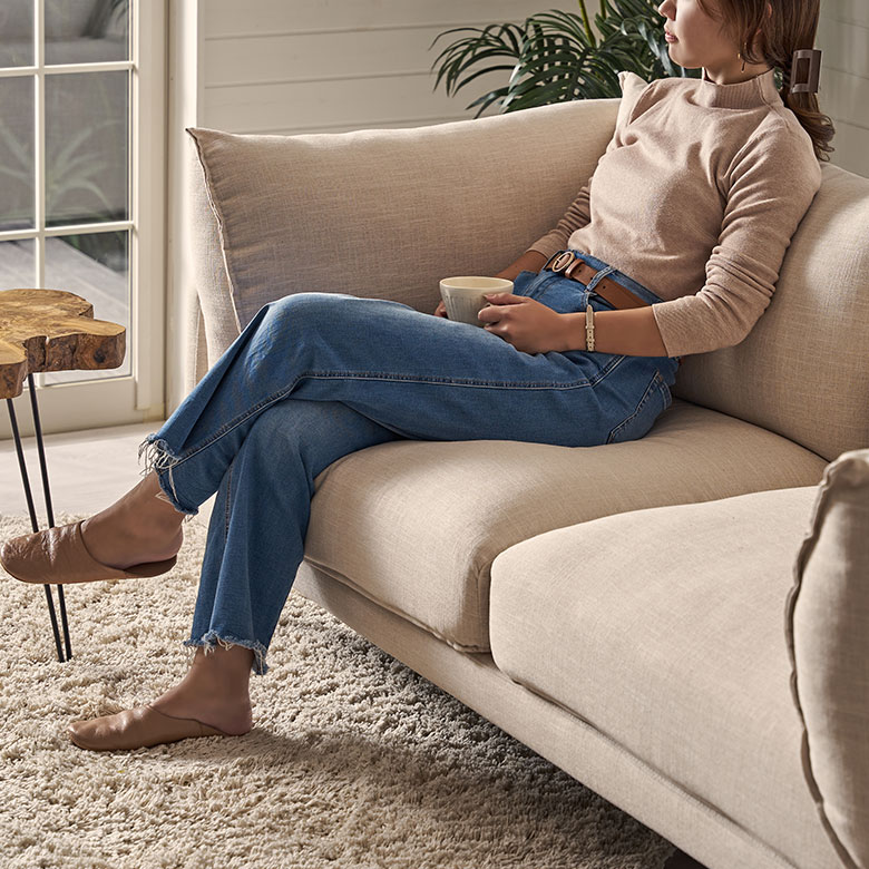 広い座面でリラックス