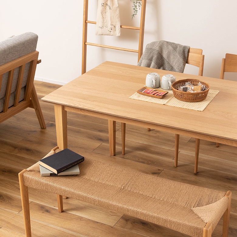 ナチュラルカラーのフレーム