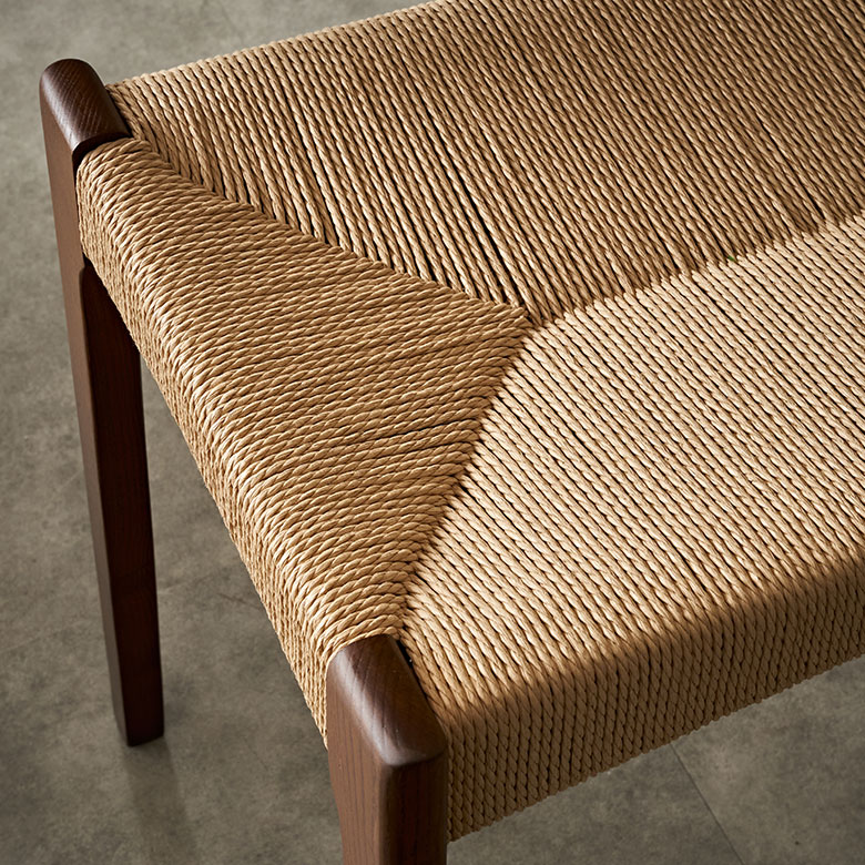 ナチュラルで上品な素材感のペーパーコード