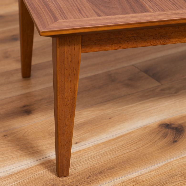 ナチュラルテイストなこたつ