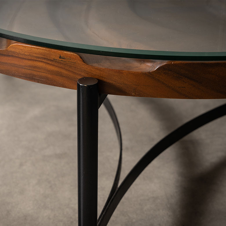 スチール製の脚