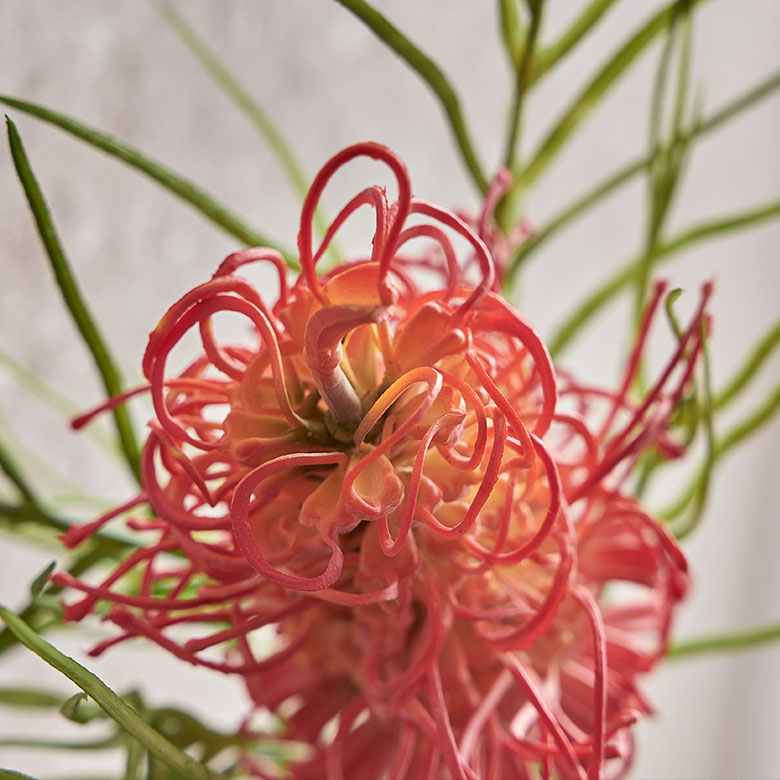 他のアートフラワーやフェイクグリーンを組み合わせてもおしゃれ