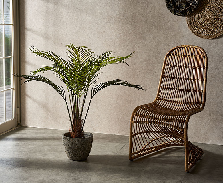 プランターカバーを合わせると雰囲気アップ