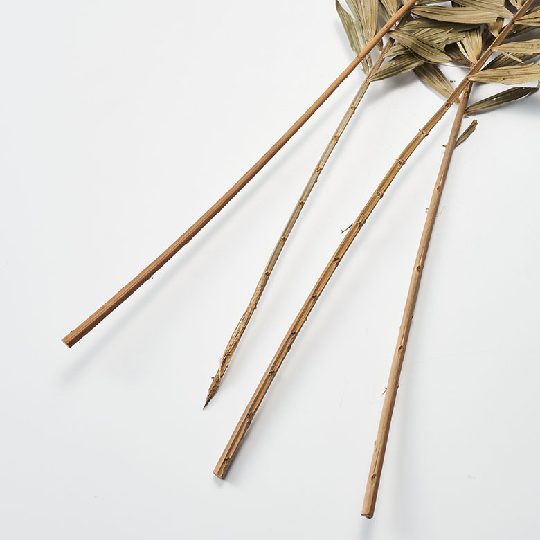 素材は美しいラタン椰子