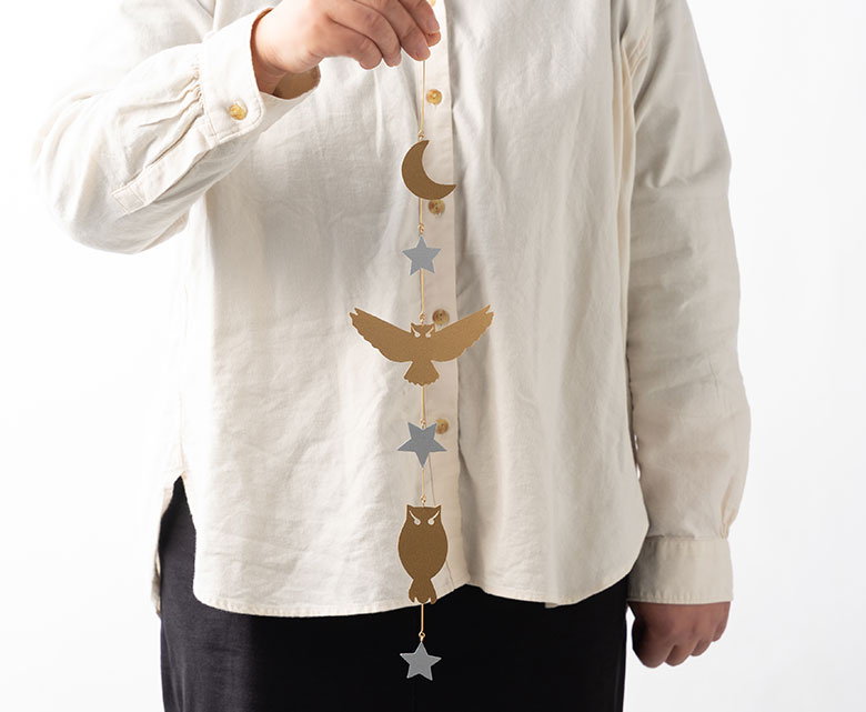 手に持つとこのくらいの大きさ