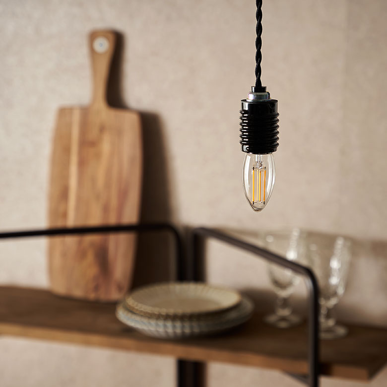 100W相当の明るさ