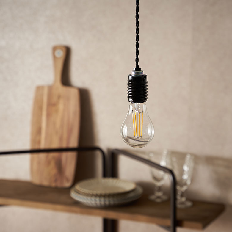 100W相当の明るさのハウス球