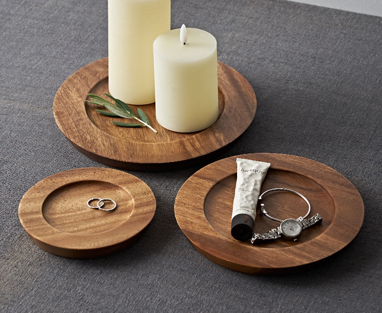 木製のディスプレイトレイに