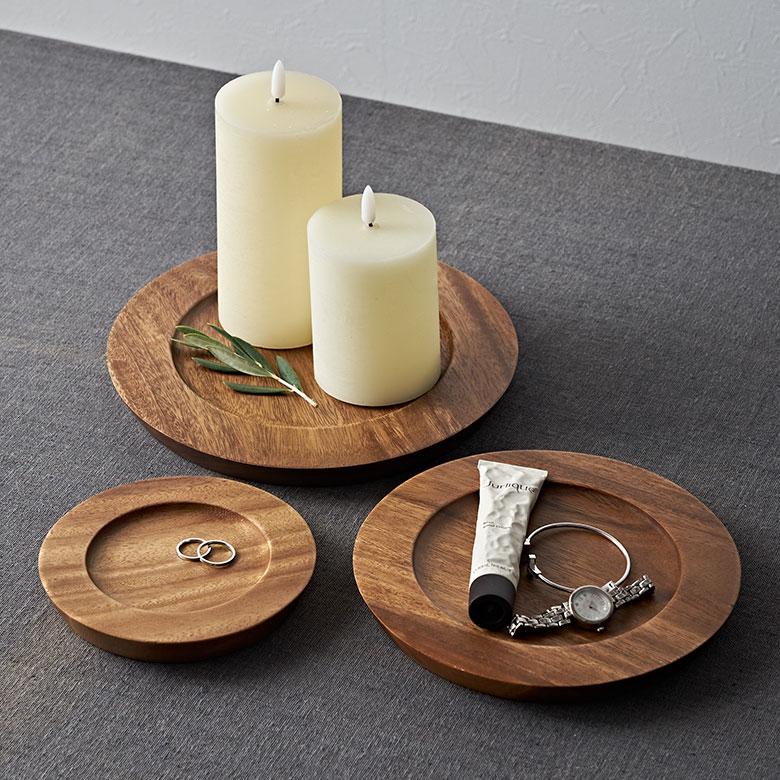 木製のディスプレイトレイに