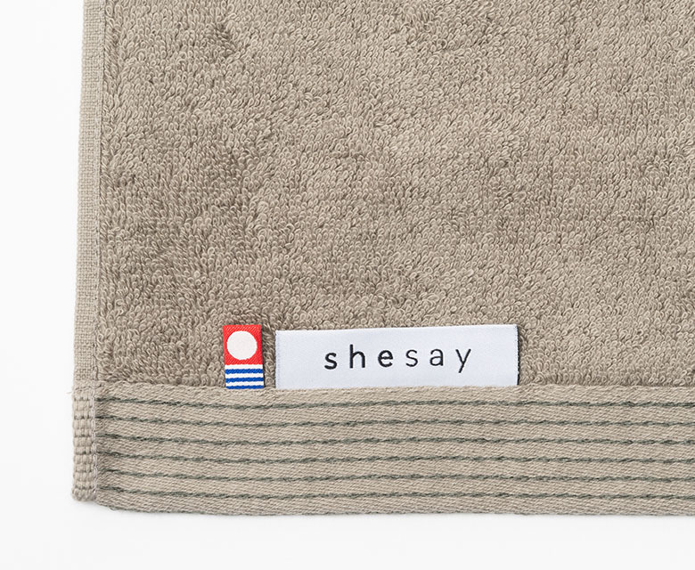 優しい触り心地のフェイスタオル