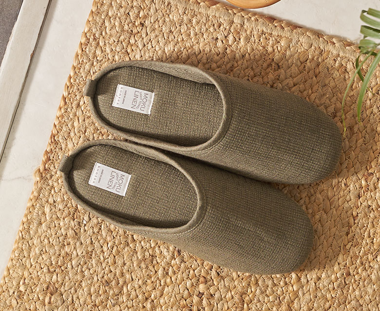 軽い履き心地の上履き