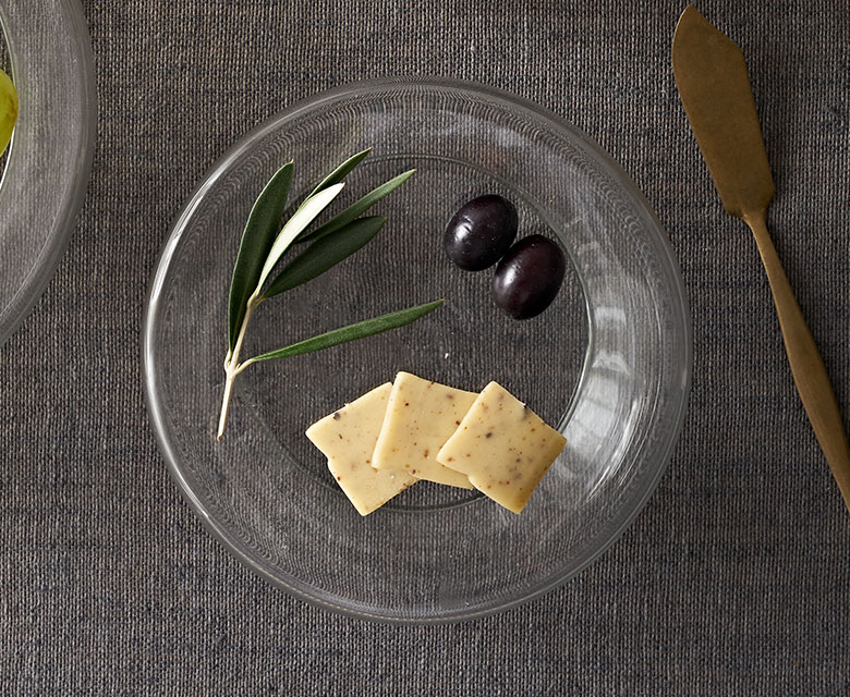 シンプルで可愛いフルーツ皿