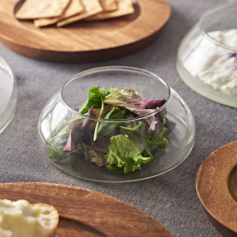 リサイクルガラスのディスプレイトレイ