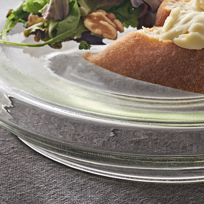 再生ガラスのプレート