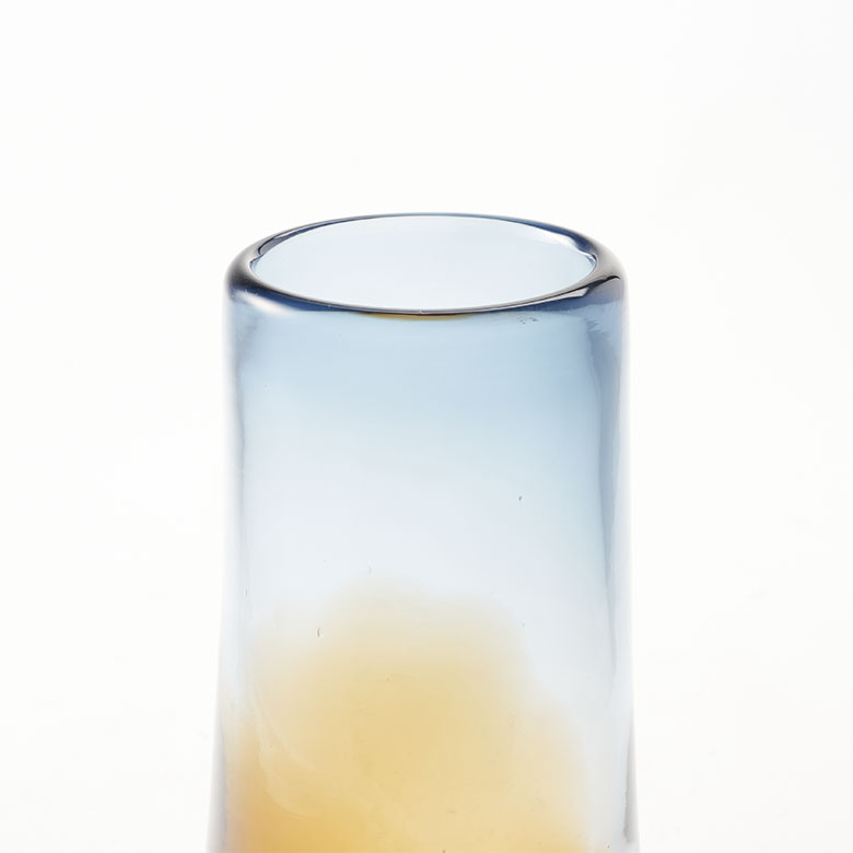 ガラスのフラワーポット