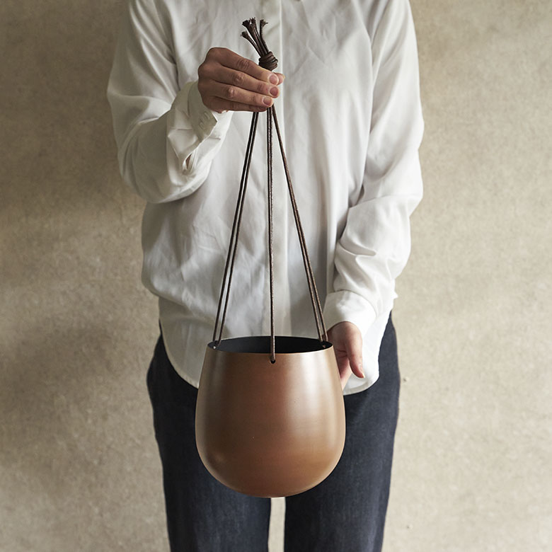 使いやすいサイズのハンギングポット