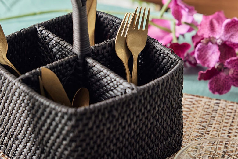 ラタンのカトラリースタンド