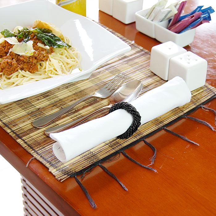 ビーズで作られた綺麗なアジアンナプキンリング ブラックカラー