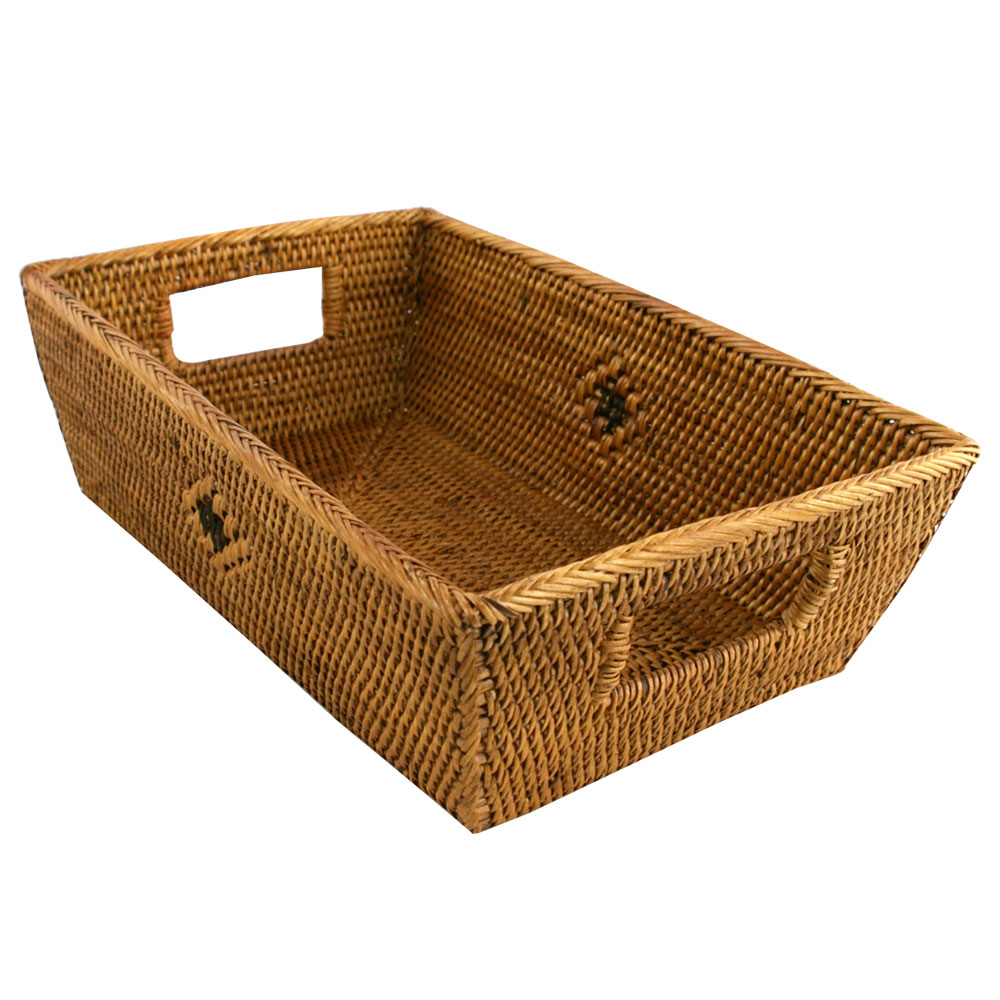 バリの職人が作ったアタのバスケット