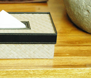 お部屋のインテリアにモダンアジアンな雰囲気をプラスしてくれるアイテムです。