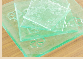 4サイズとサイズ展開も豊富でそれぞれに違う用途で