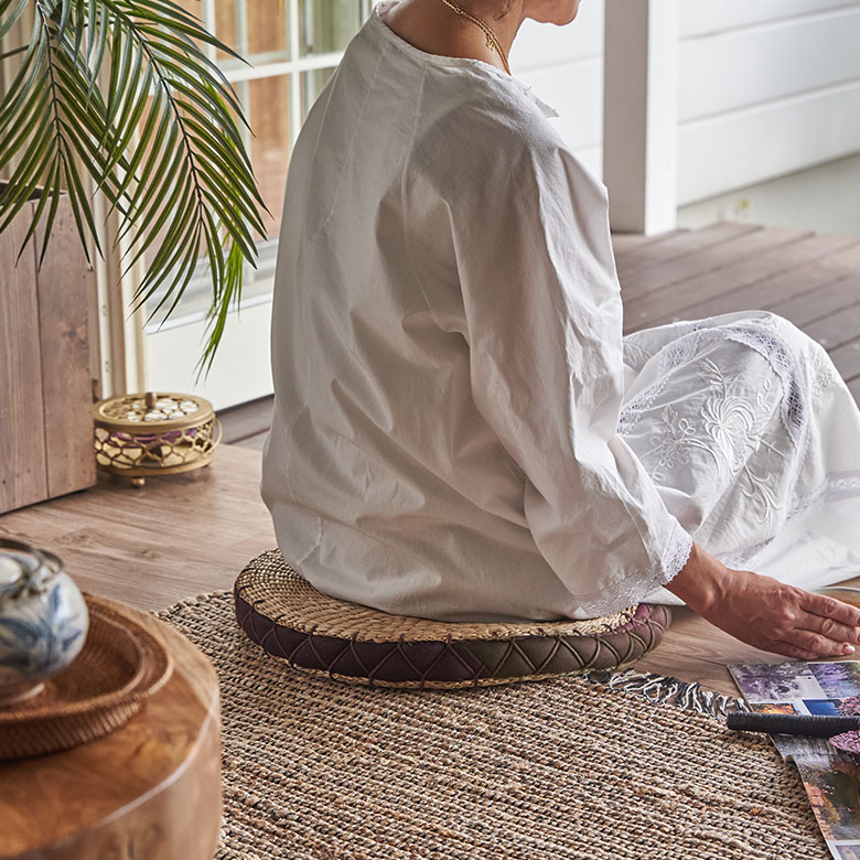床置きのクッションとしてもしっかりとした厚み