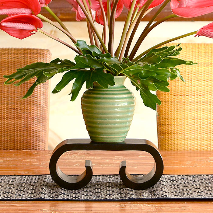 木彫りの飾り台[Sサイズ]