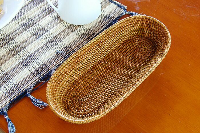 アタで編まれた楕円形の アジアン トレイバスケット ワイドタイプ