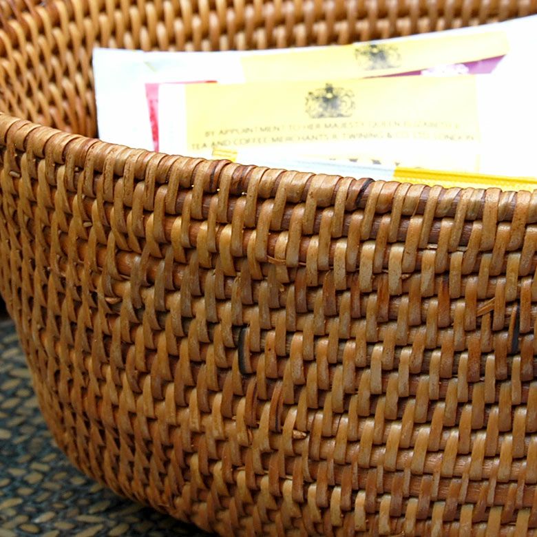 アタで編まれた楕円形のキャンディバスケット トレー かごトレイ 小物
