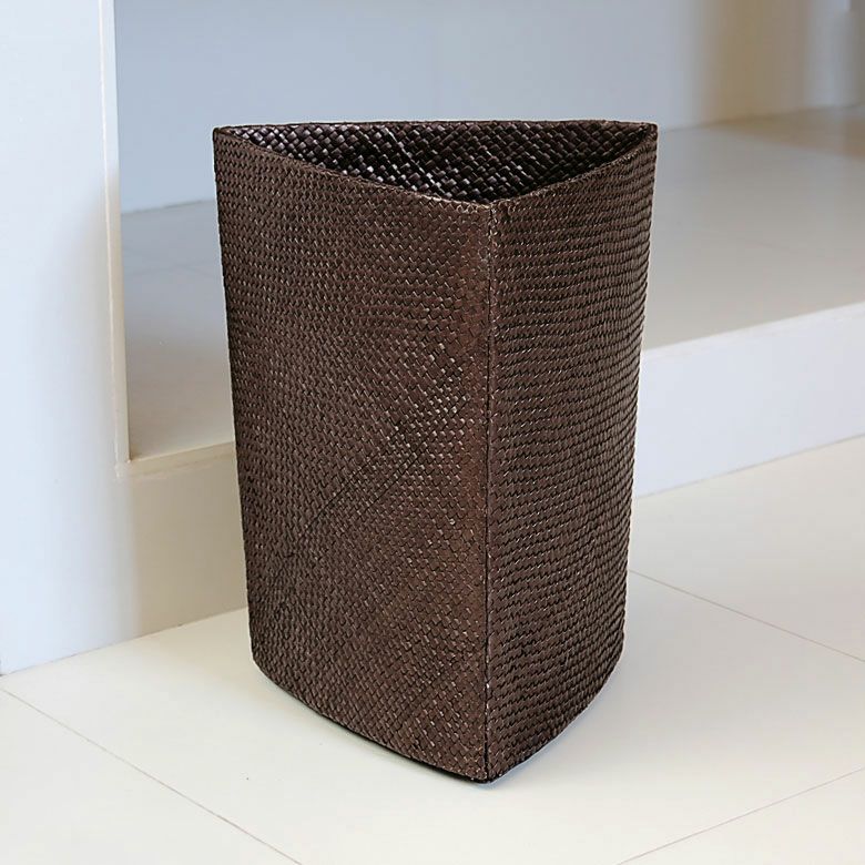 パンダンで編まれた アジアン ゴミ箱[三角形]ブラウン色[ハイ