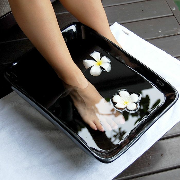 バリ島のスパで使われる木製フットスパボウル 四角形 約38.5×30×13.5cm