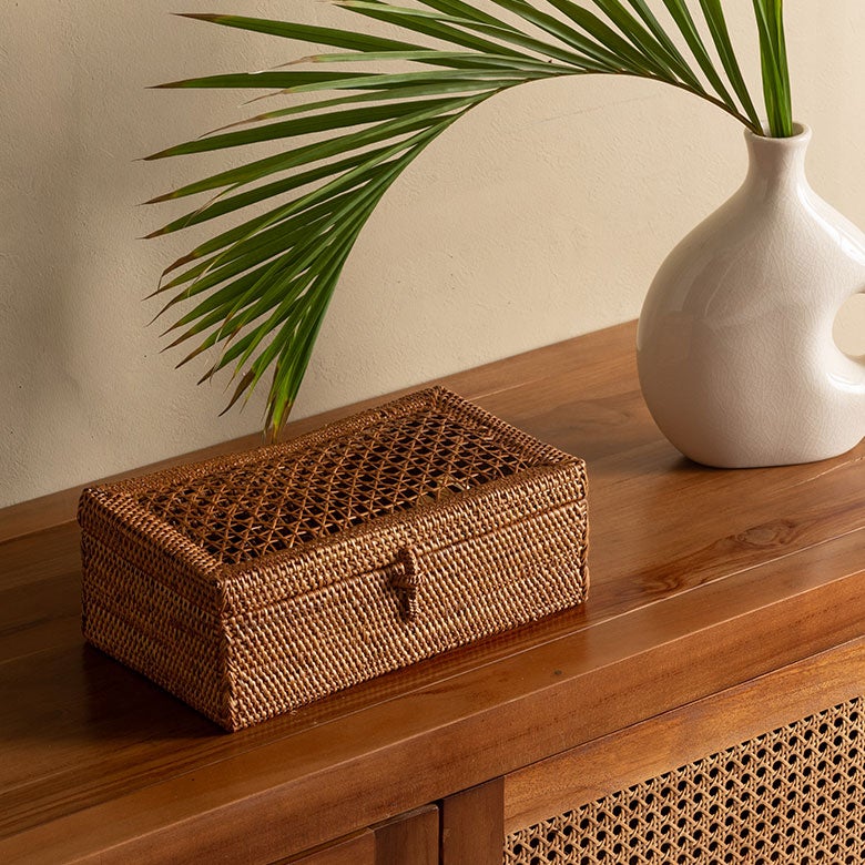 000000000801-09.jpg?size=l&w=