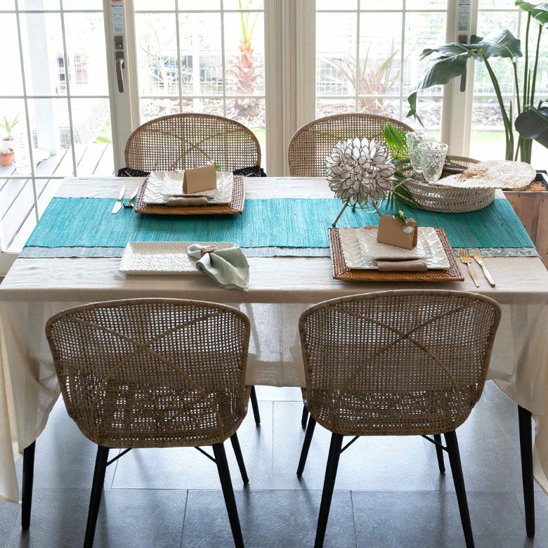 ウォーターヒヤシンスで出来たアジアンテーブルランナー[ターコイズ