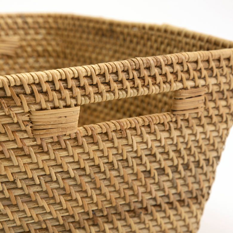 ラタンで編まれたナチュラルバスケット[S][10926]【脱衣かご