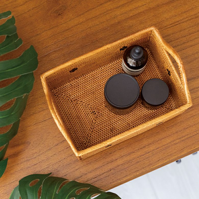 アタで編まれたハンドル付きバスケット 小物入れ 収納バスケット 籠