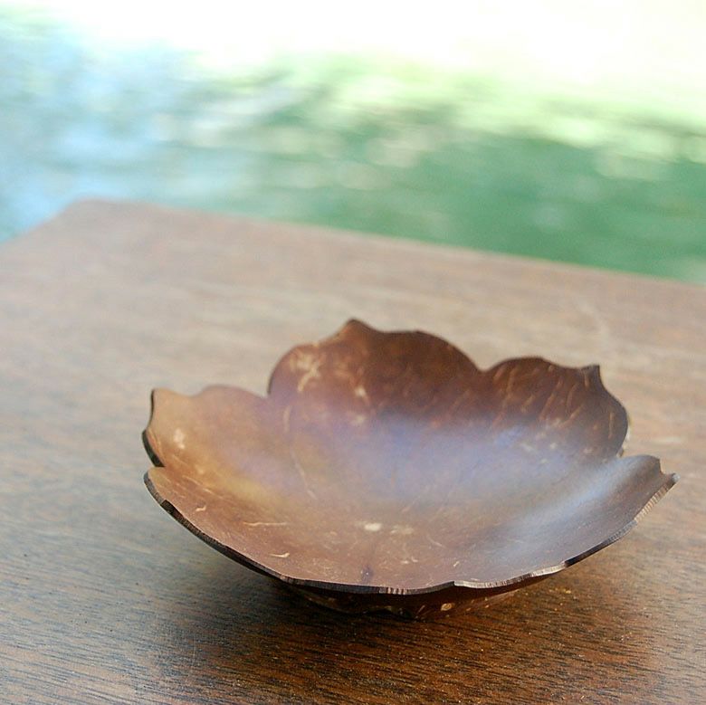 ココナッツシェルの花型デコレーショントレイ[11275]かわいい