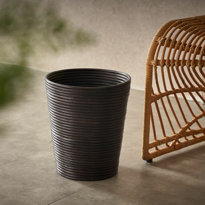 ぐるぐるラタンのマルチバスケット[Mサイズ](13050)【ゴミ箱おしゃれダストボックスごみ箱インテリアプランターカバーリビングバリ雑貨アジアン雑貨収納ごみばこ鉢カバーシンプルモダンかごバスケットランドリーバスケットカゴランドリーオシャレ】