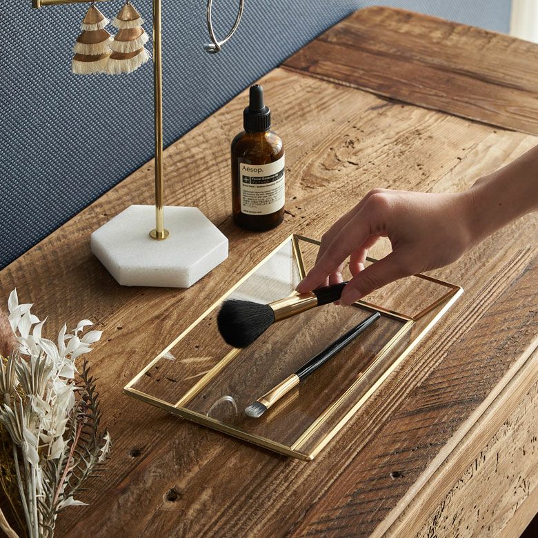 アンティークゴールドの真鍮ガラスキャッシュトレー、店舗やカフェに最適