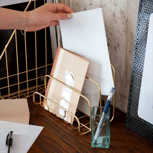 レターホルダー 卓上 仕切り付き ワイヤー ゴールド 幅19cm [66589