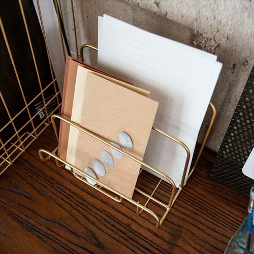 レターホルダー 卓上 仕切り付き ワイヤー ゴールド 幅19cm [66589