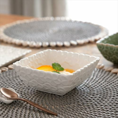 角鉢 プルメリアモチーフ Sサイズ 12cm角 ホワイト 陶器製 [pl8-66825