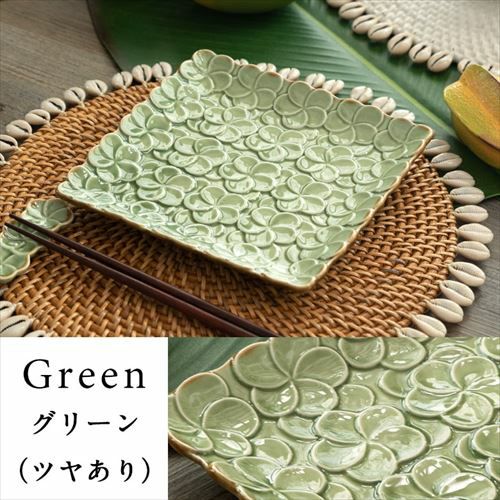 スクエアプレート プルメリアモチーフ Mサイズ 17.8cm角 ホワイト 陶器