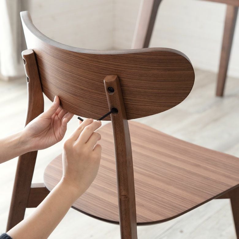 シンプルな木製ダイニングチェア ダイニングチェア 木製 ウォールナット 座面高44cm「Asteion」 [84004