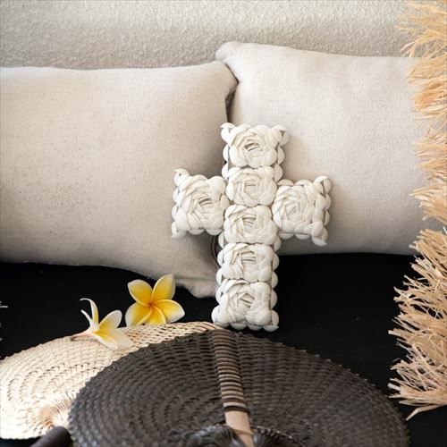 オーナメント クロスモチーフ 天然 シェル フック付き 幅16cm 高さ22cm