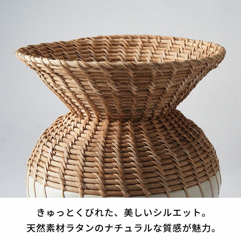 伝統と自然が織りなすアートピース。暮らしに温もりを添えるテラコッタ