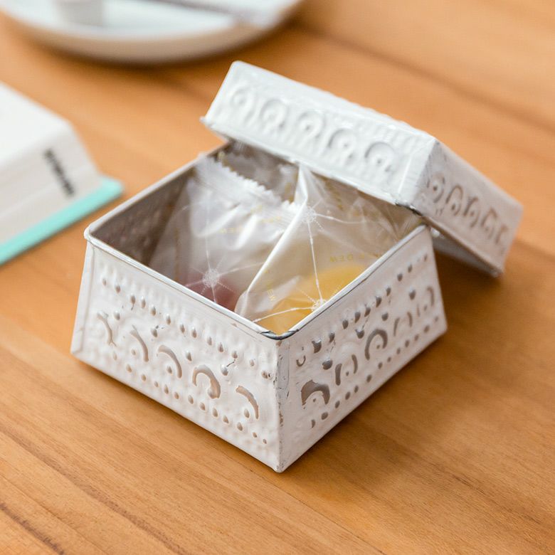 小物入れ 蓋付き 正方形 Sサイズ ソカシ アルミ製 型押し