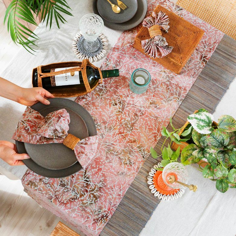 メール便対応】テーブルランナー バティック 布 さらさ 更紗